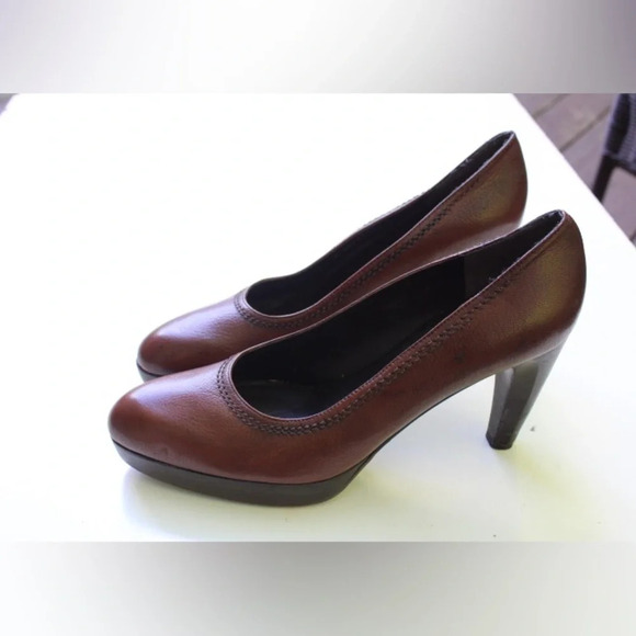 Stuart Weitzman platforms - Picture 3 of 10